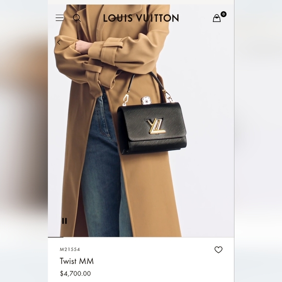 Louis Vuitton Twist MM purse - Picture 5 of 9